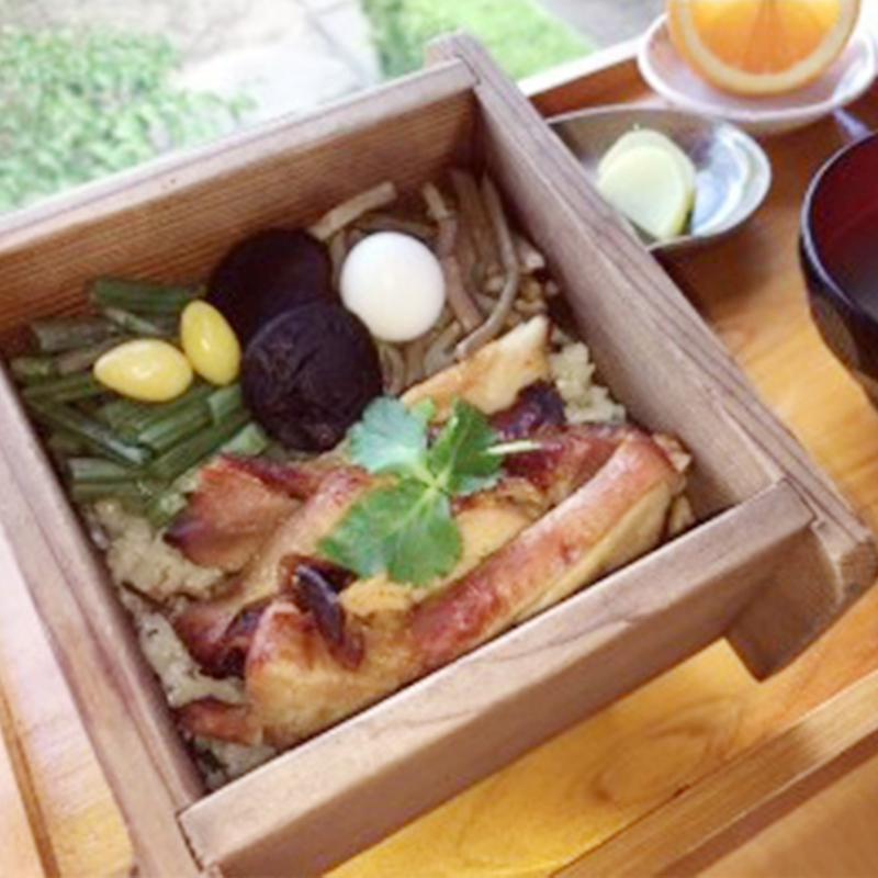 阿波尾鶏せいろ蒸しの写真